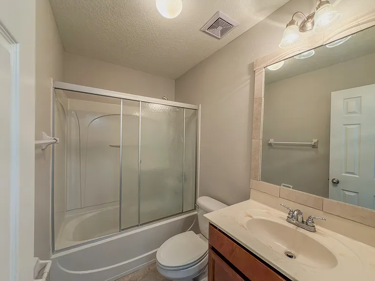 508 Howland Dr — Photo 16