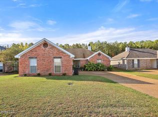 670 Parker Pl, Brandon, MS 39042