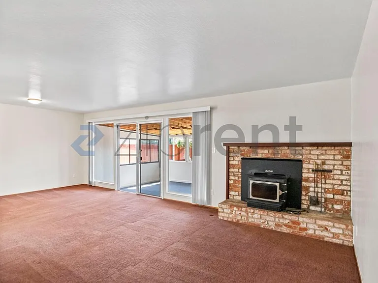 2923 Birmingham Dr — Photo 5