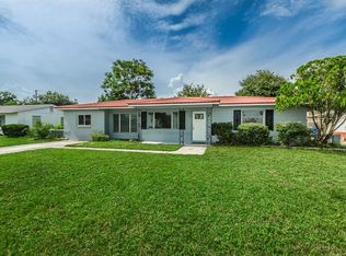 6127 44th Ave N, Kenneth City, FL 33709