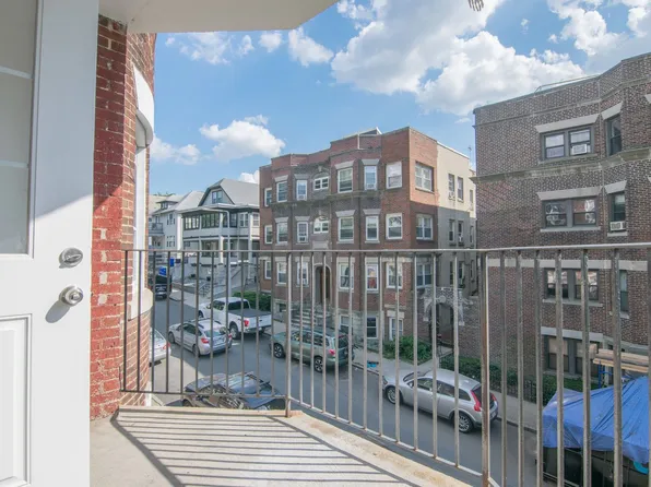 3 Boulevard Ter Floor 2, Allston, MA 02134