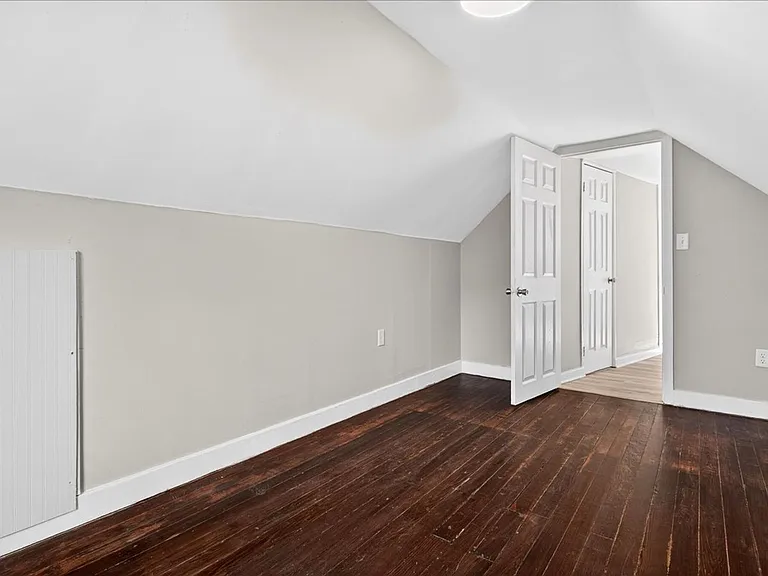 413 E Ormsby Ave — Photo 13