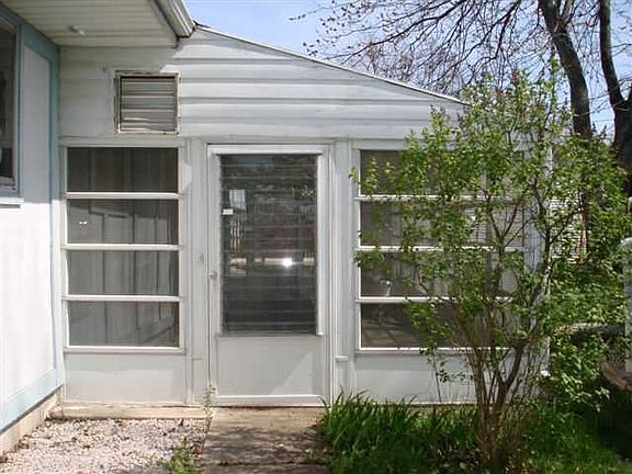 3rd image of 23778 W Meadow Dr