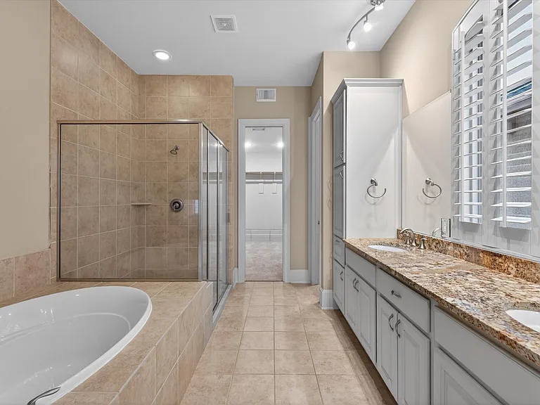 931 W 23rd St #I — Photo 20