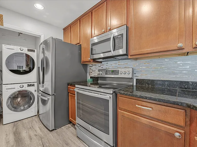 5820 Inman Park Cir #220 — Photo 7