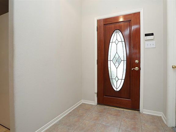 5th image of 2318 Trotter Dr