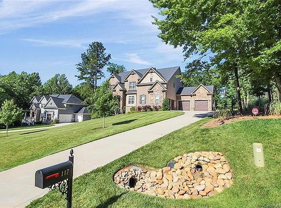 3rd image of 117 Leeward Shoals Ln