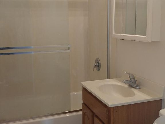 4th image of 10160 Beardon Dr APT 4