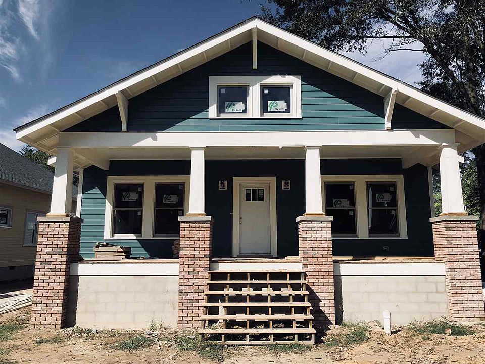 1st image of 104 S Briggs Ave