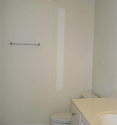 4th image of 1218 Black Diamond Dr APT 5