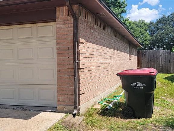 3rd image of 7415 Tremendo Dr