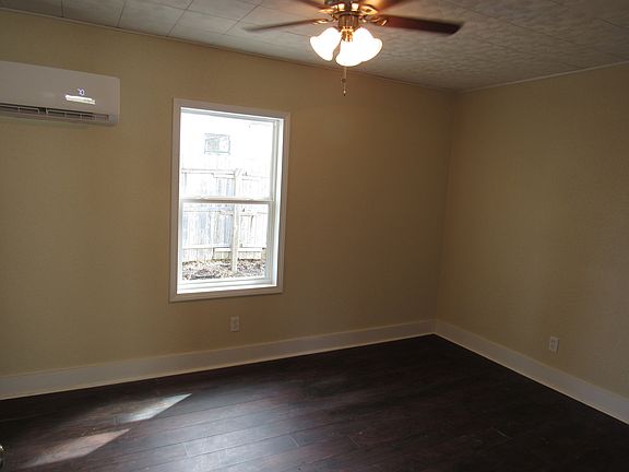3rd image of 705 S Overton Ave #5