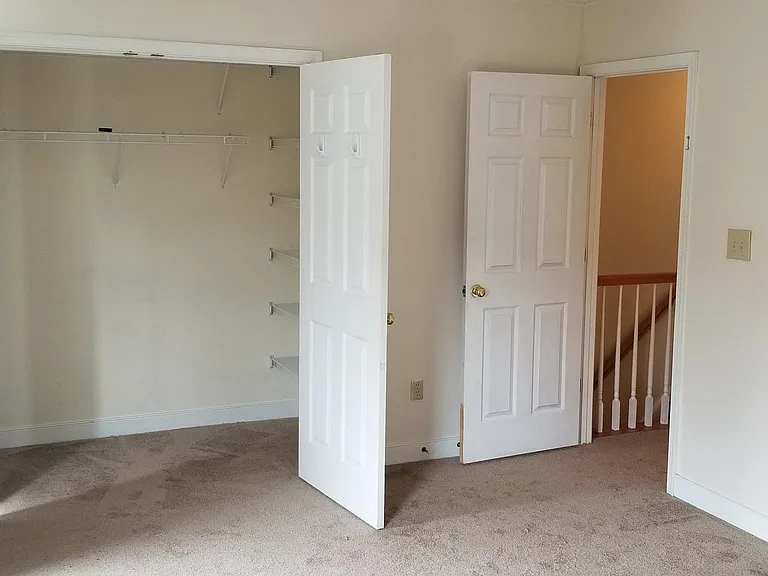 605 Spring St — Photo 5