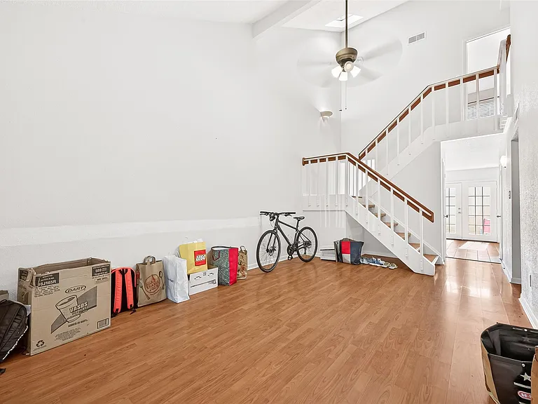 11677 Village Place Dr — Photo 7
