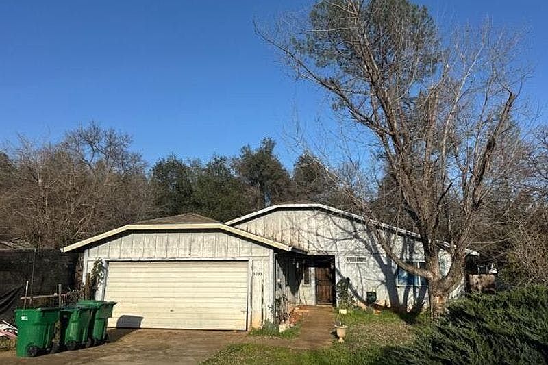 1st image of 5093 Chico St