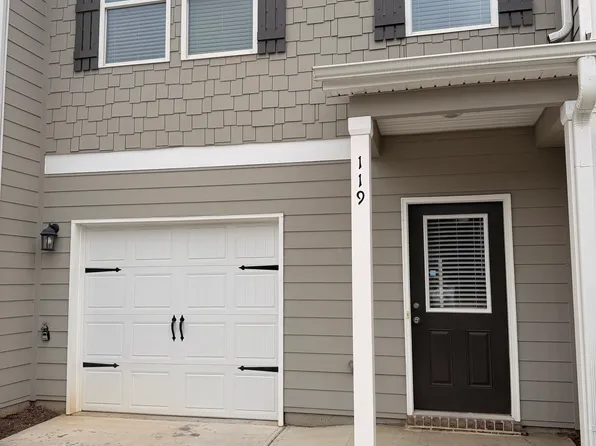 119 Village Green Dr, Adairsville, GA 30103