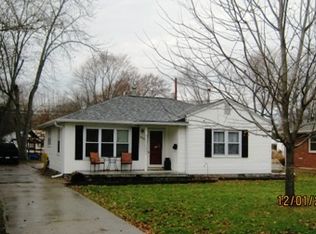 1007 Rider St, Flora, IL 62839