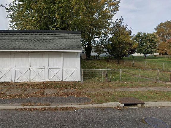 2nd image of 625 Columbus Road