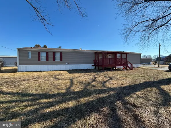 27 Becky Ln, Cochranville, PA 19330