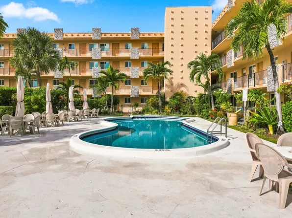 2145 PIERCE Street #425, Hollywood, FL 33020