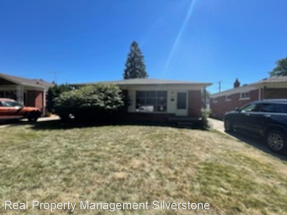 1st image of 20420 Sunnydale St