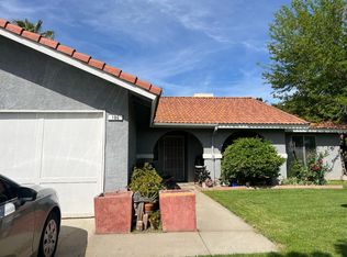 106 Leyva Ave, Firebaugh, CA 93622