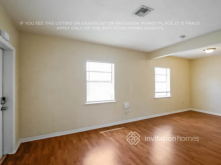 1815 NE 178th St — Photo 5