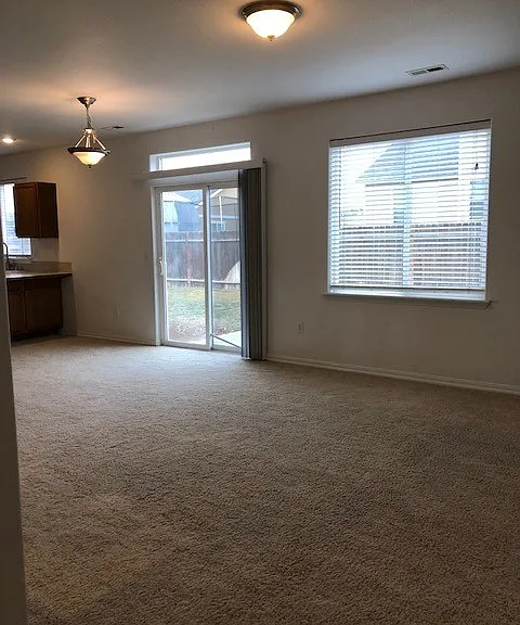 506 N Mississippi Dr — Photo 1