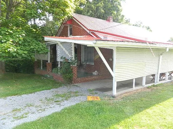177 Sapwood Dr, Marion, VA 24354