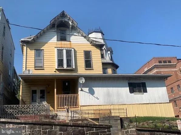 49 S 3rd St, Steelton, PA 17113