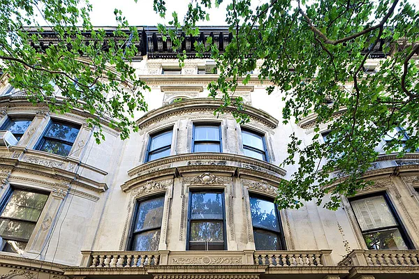 Rented by Douglas Elliman | media 21