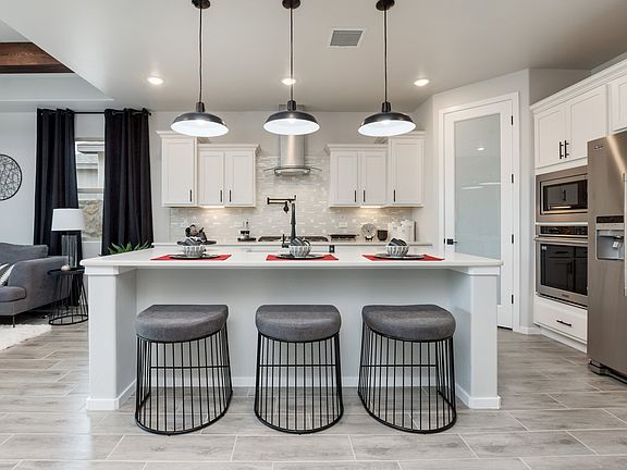 1907 Gourmet Kitchen