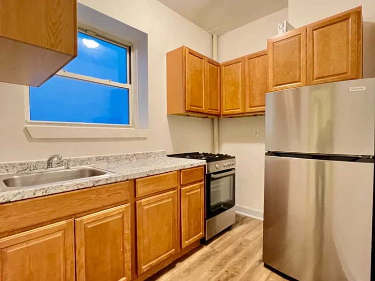68 W 107th St #22 — Photo 5