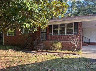 215 E Springs St, Lancaster, SC 29720