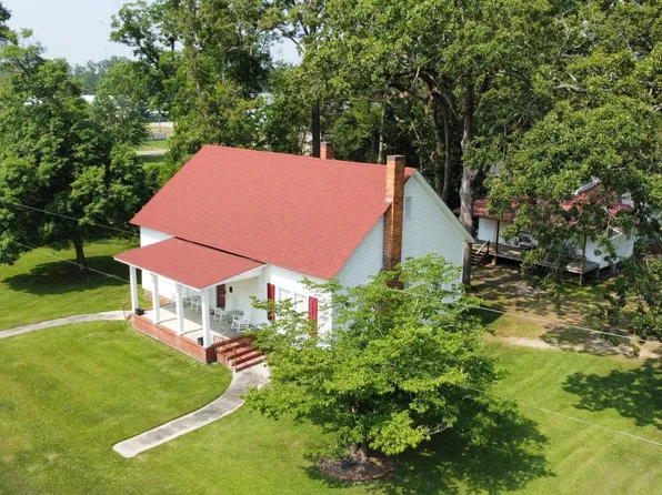 217 N Howard Street, Chadbourn, NC 28431