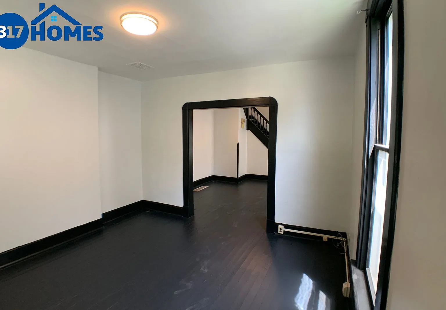 2 bed, 1.0 bath, $1,050 — Photo 4