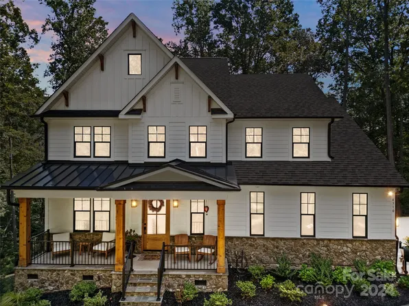 4310 Palm Dr, Denver, NC 28037