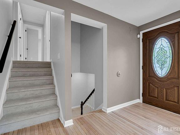 4th image of 66 Dayton Rd