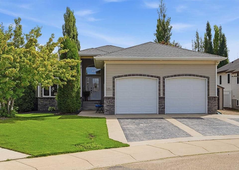 1st image of 35 W Aldrich Close