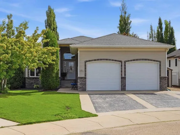 35 W Aldrich Close, Red Deer, AB T4R 3R5