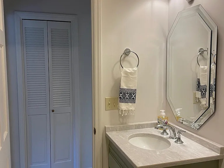237 Laurel Hill Ln — Photo 28