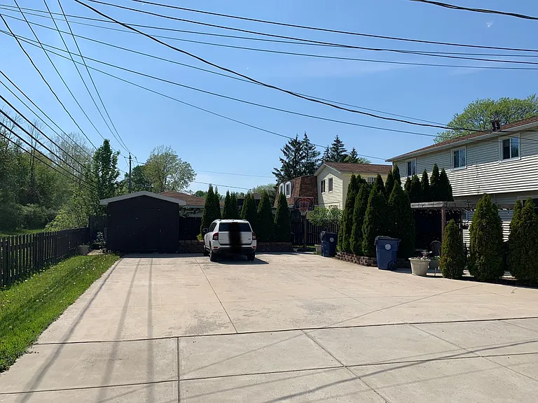 59 Pheasant Run Rd #RIGHT — Photo 2