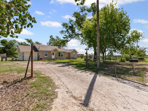 105 S Lavaca St, Whitney, TX 76692