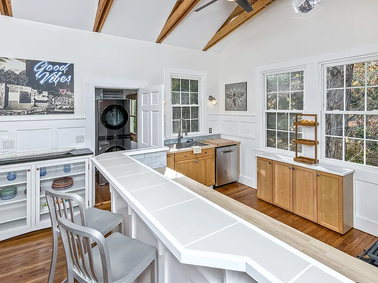 13 Parker Rd — Photo 10