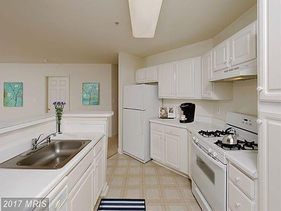 4th image of 1573 Sunstone Dr