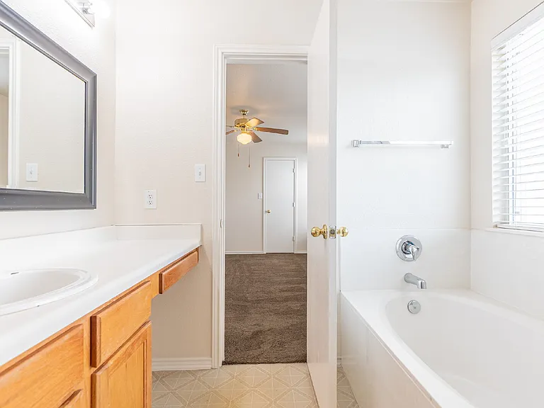 5507 Christina Path — Photo 23