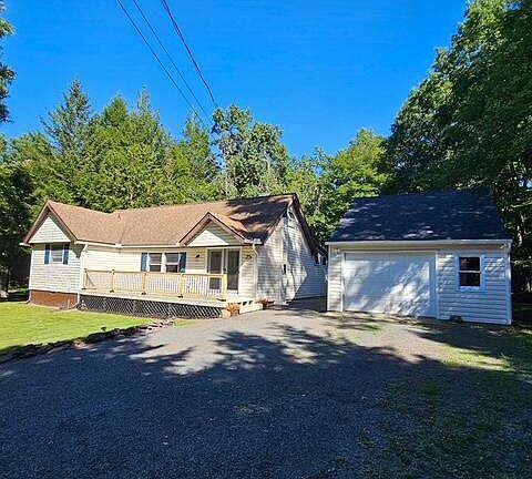 2nd image of 58 Woodland Rd