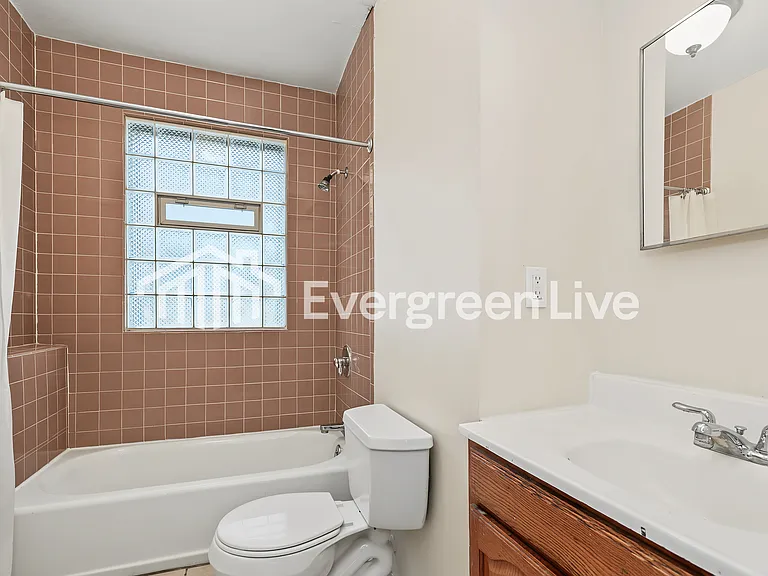 3717 Woodbine Ave — Photo 13