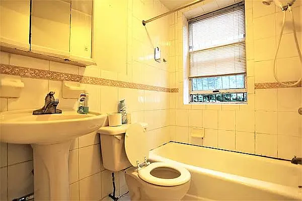 Rented by Metropolitan Property Group | media 34