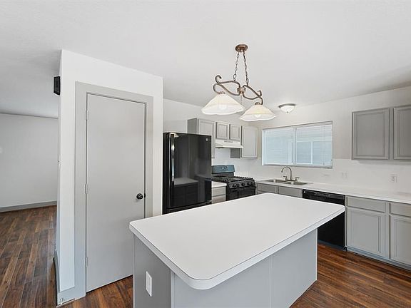 5th image of 26884 Wellington Ct #7